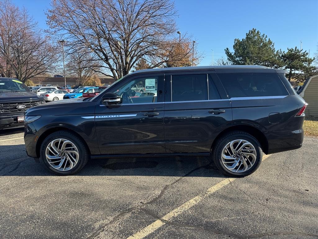 new 2025 Lincoln Navigator car, priced at $103,720