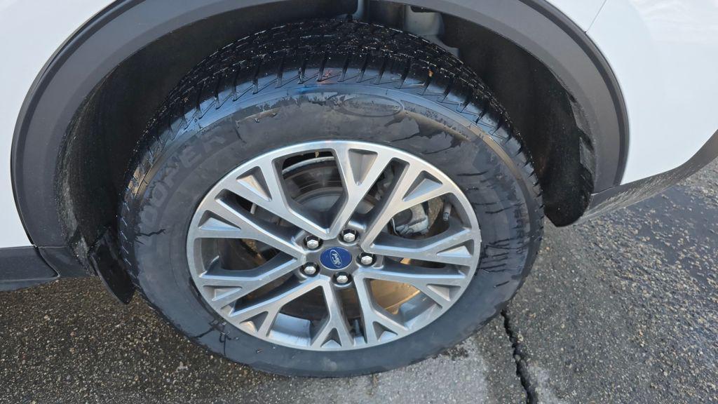 used 2021 Ford Escape car, priced at $22,995