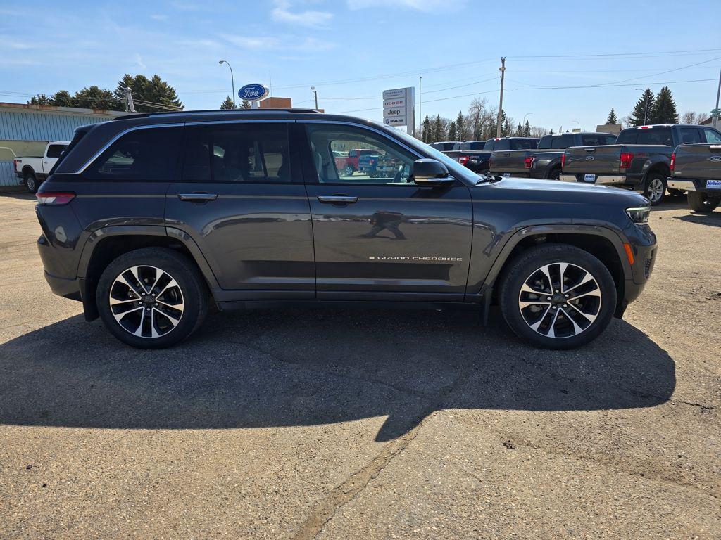 used 2022 Jeep Grand Cherokee car, priced at $33,794