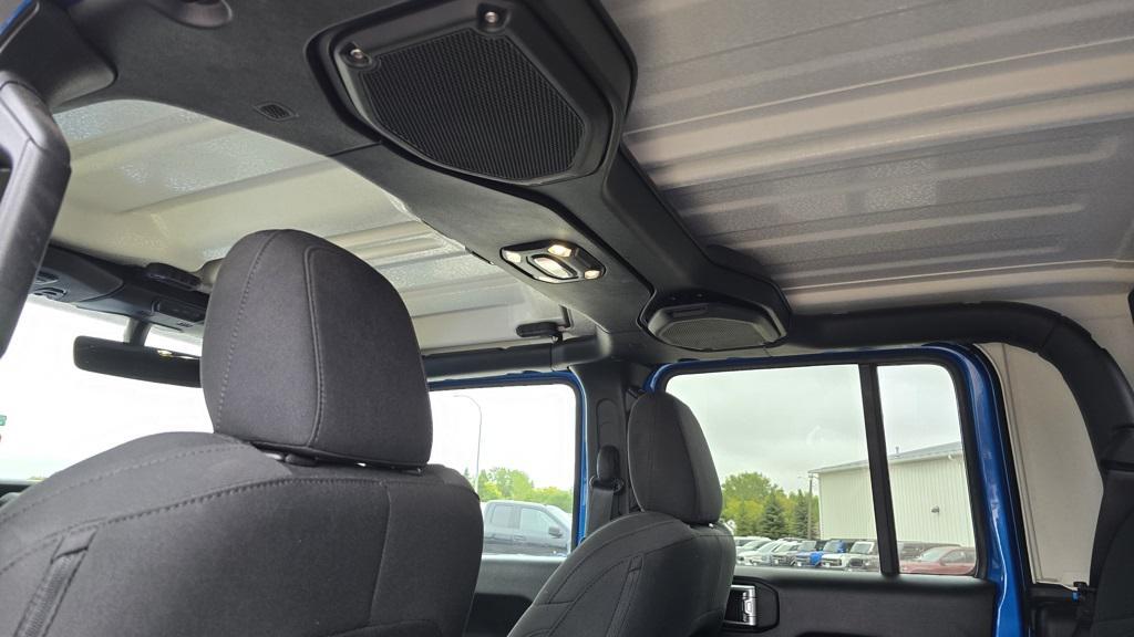 used 2022 Jeep Gladiator car, priced at $32,995