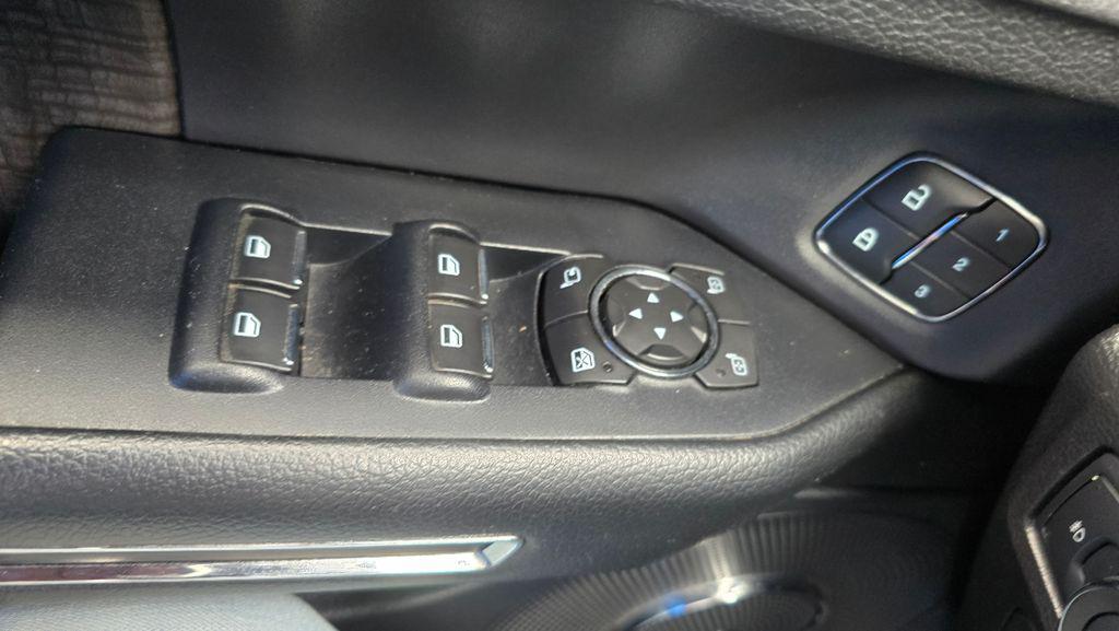 used 2018 Ford Expedition car, priced at $17,995
