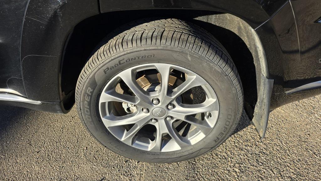 used 2020 Jeep Grand Cherokee car, priced at $36,995