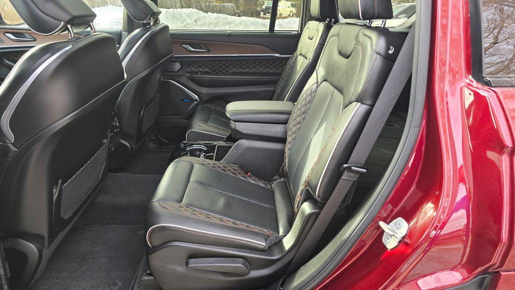 used 2023 Jeep Grand Cherokee L car, priced at $40,995