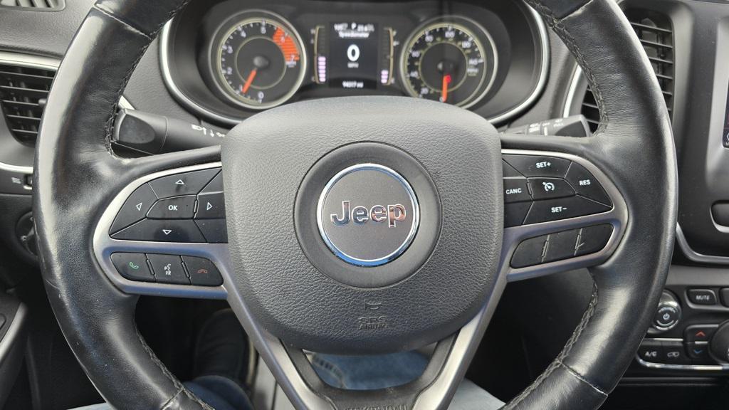 used 2019 Jeep Cherokee car