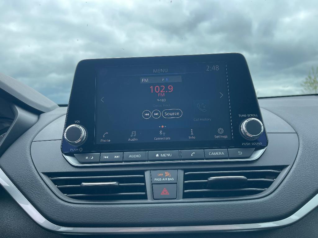 new 2025 Nissan Altima car, priced at $27,542