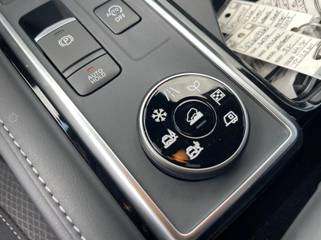new 2026 Nissan Pathfinder car, priced at $40,927