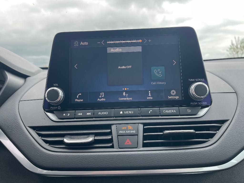 new 2025 Nissan Altima car, priced at $27,542