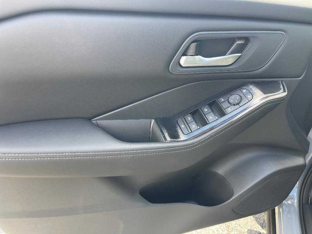 new 2026 Nissan Rogue car, priced at $30,975