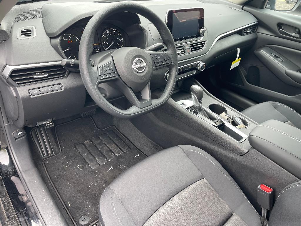 new 2025 Nissan Altima car, priced at $27,013