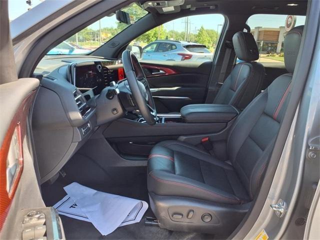 used 2024 Chevrolet Traverse car, priced at $49,689