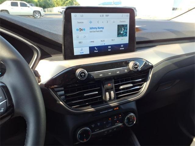 used 2022 Ford Escape car, priced at $22,994