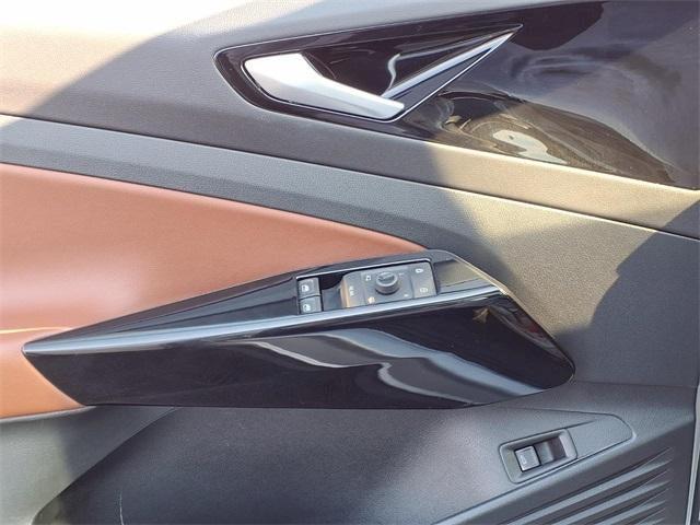 used 2021 Volkswagen ID.4 car, priced at $18,866