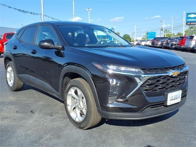 used 2024 Chevrolet Trax car, priced at $21,995