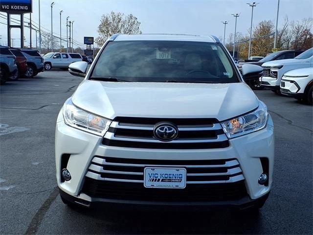 used 2019 Toyota Highlander car, priced at $29,842