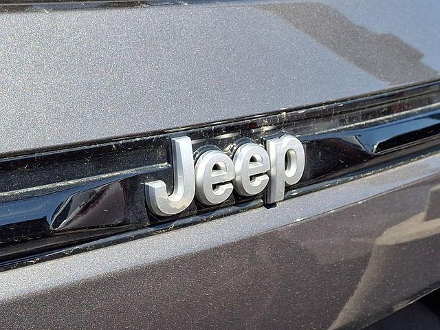 used 2025 Jeep Grand Cherokee car, priced at $41,695