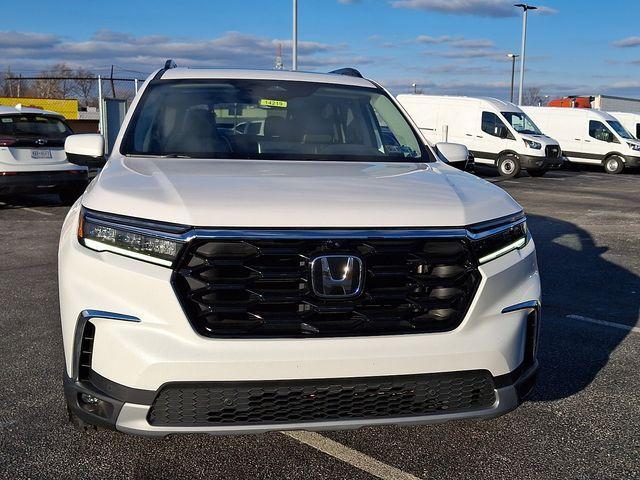 used 2023 Honda Pilot car, priced at $40,995