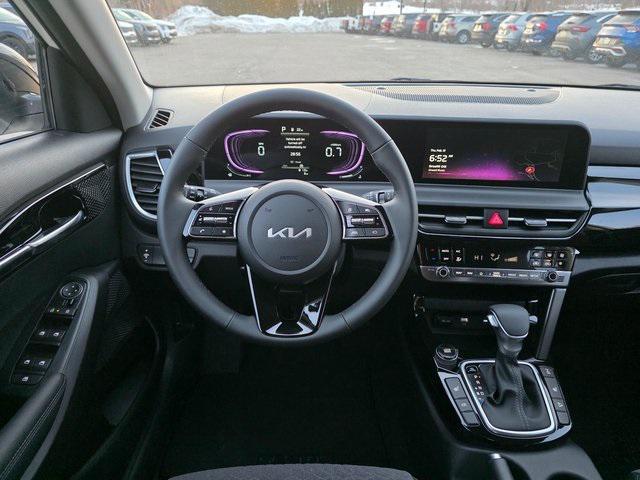 new 2026 Kia Seltos car, priced at $27,689