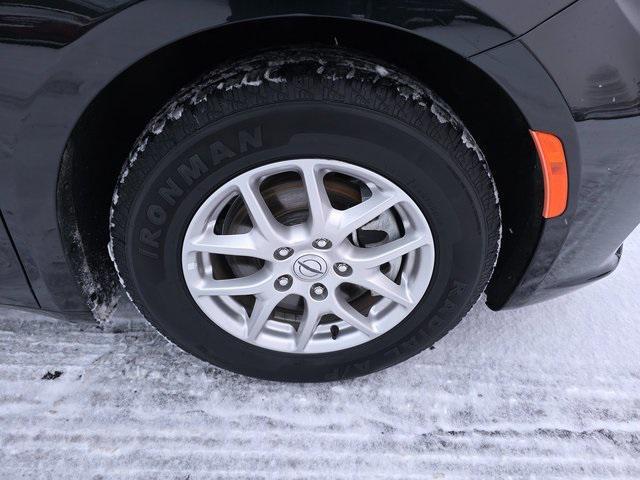 used 2023 Chrysler Pacifica car, priced at $24,999