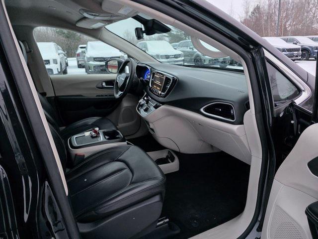 used 2023 Chrysler Pacifica car, priced at $24,999