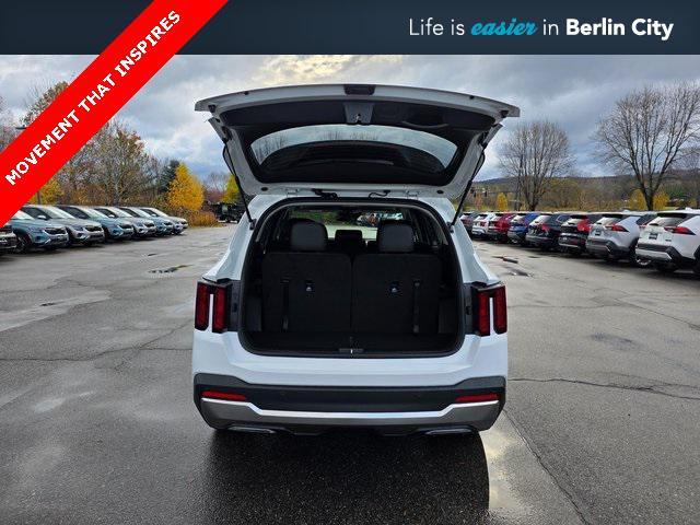 new 2026 Kia Sorento car, priced at $37,348