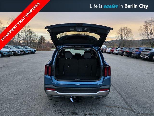 new 2026 Kia Sorento Hybrid car, priced at $42,920