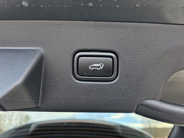 new 2026 Kia Sportage Plug-In Hybrid car, priced at $40,871