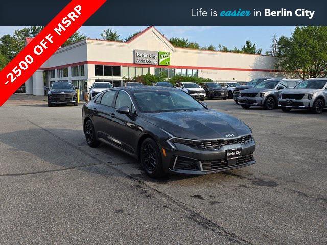 new 2025 Kia K5 car, priced at $26,105