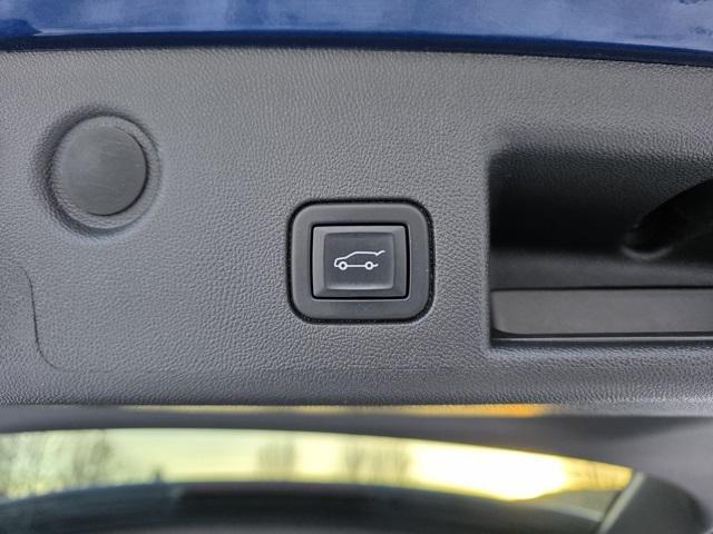 used 2022 Chevrolet Equinox car, priced at $20,999