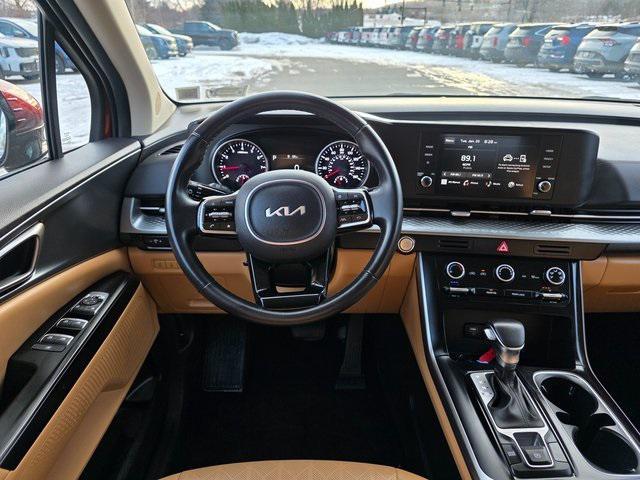 used 2024 Kia Carnival car, priced at $31,999