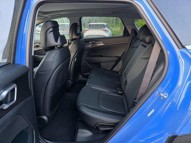 new 2026 Kia Sportage car, priced at $34,057