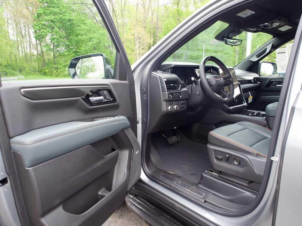 new 2026 GMC Yukon XL car, priced at $93,122