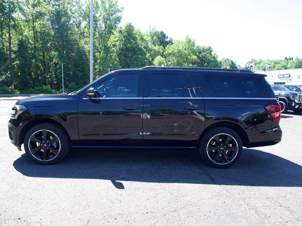 used 2022 Ford Expedition Max car, priced at $50,533