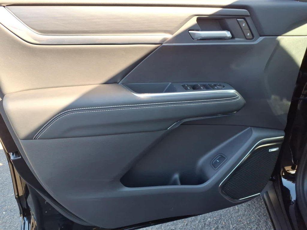 new 2026 GMC Acadia car, priced at $46,323