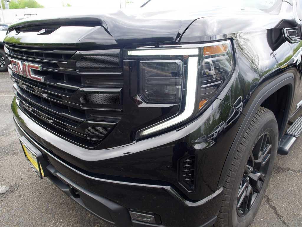 used 2024 GMC Sierra 1500 car, priced at $39,533