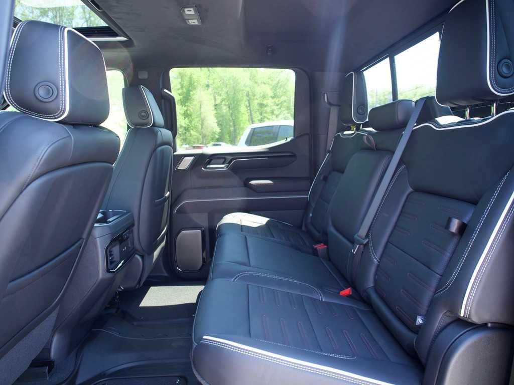 new 2026 GMC Sierra 1500 car, priced at $79,327