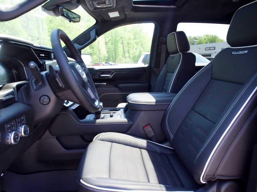 new 2026 GMC Sierra 1500 car, priced at $79,327