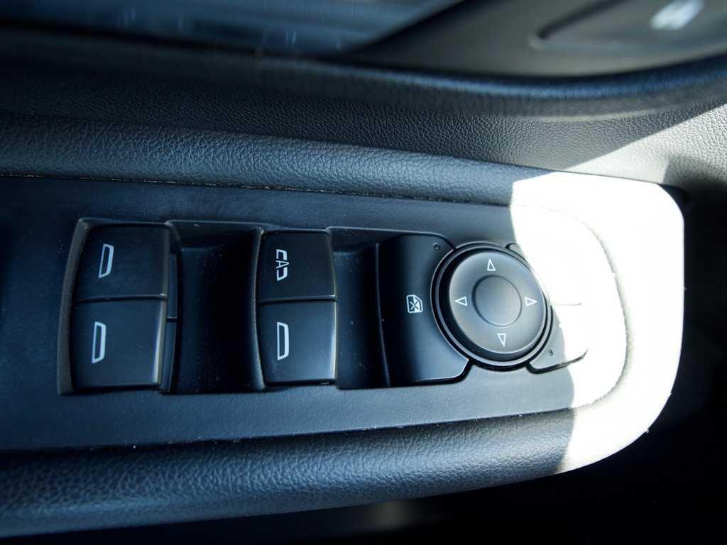 used 2023 GMC Terrain car, priced at $25,533