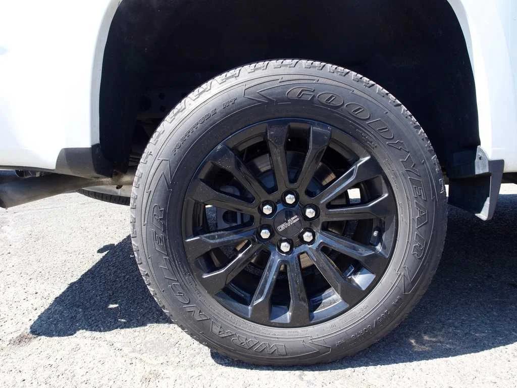 used 2021 GMC Canyon car, priced at $30,734