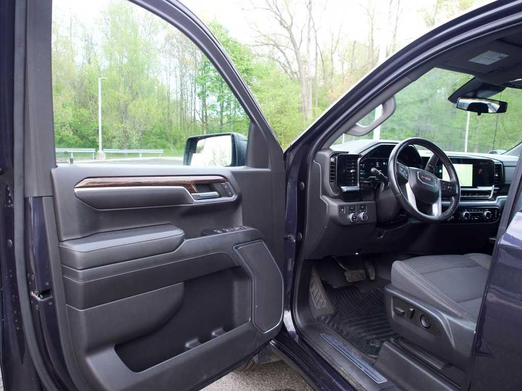 used 2022 GMC Sierra 1500 car, priced at $38,533