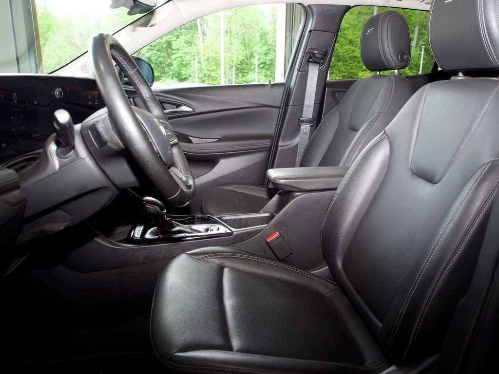 used 2024 Buick Encore GX car, priced at $26,533