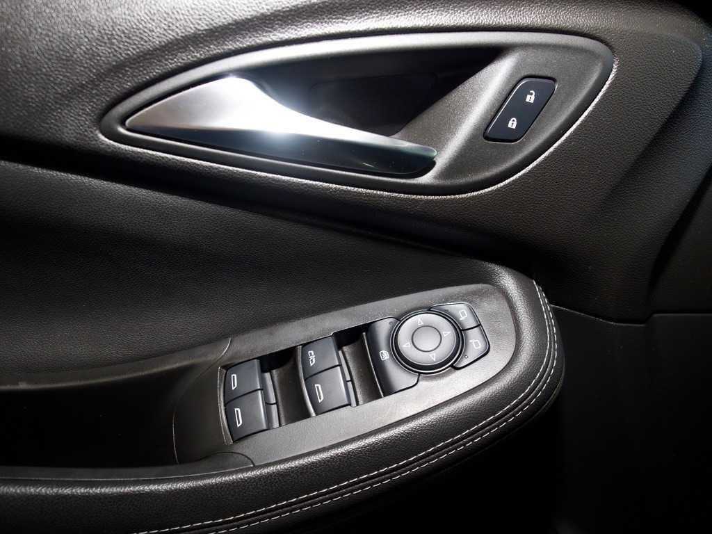 used 2024 Buick Encore GX car, priced at $23,533