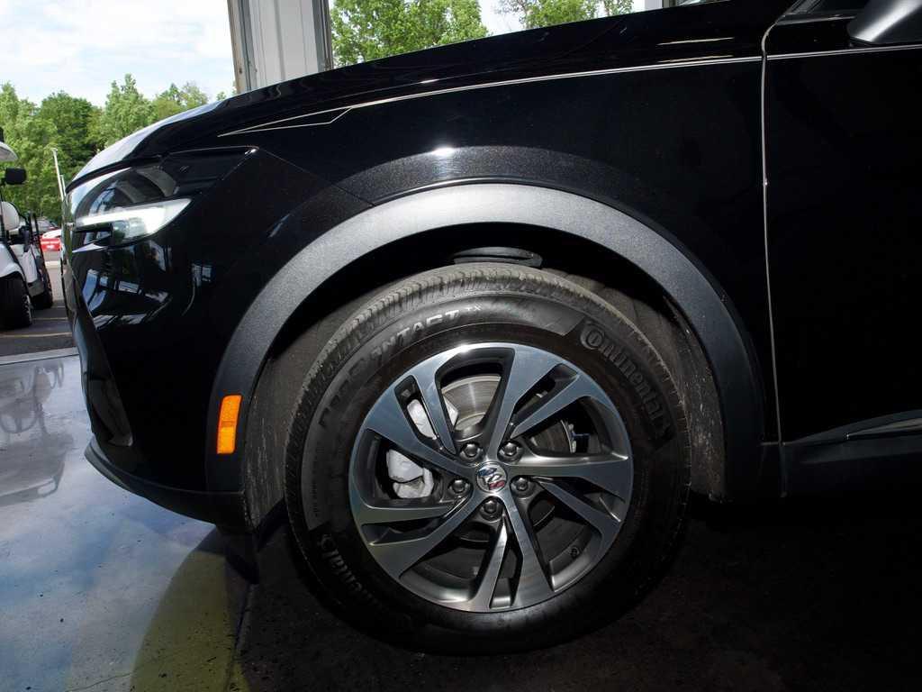 used 2023 Buick Envision car, priced at $28,533