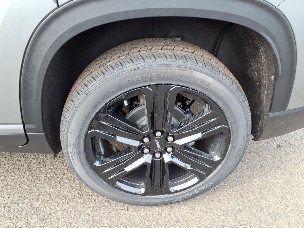 new 2026 GMC Acadia car, priced at $49,320