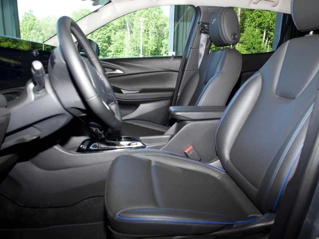 used 2025 Buick Encore GX car, priced at $26,533