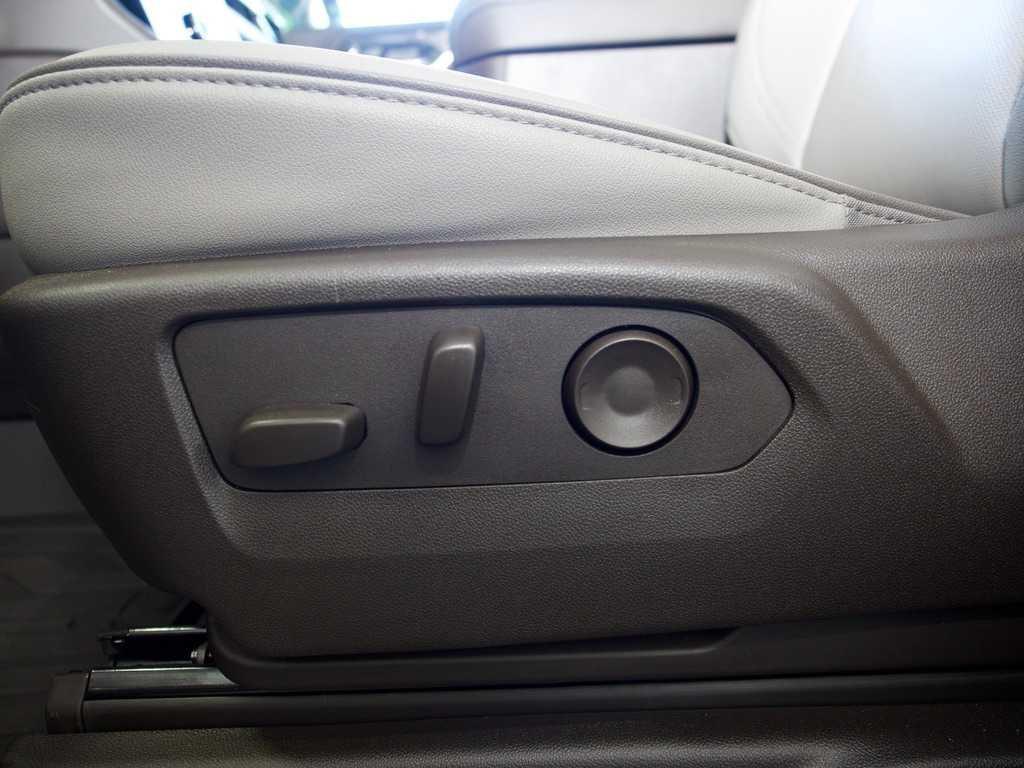 used 2026 GMC Yukon car, priced at $70,533