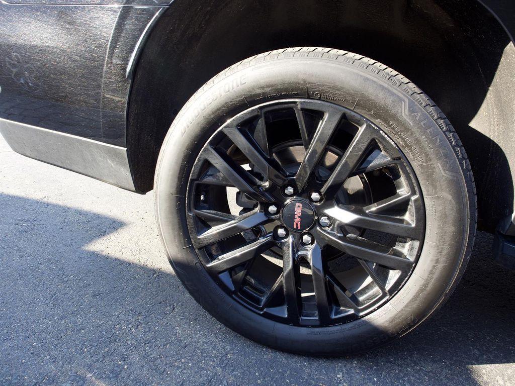 used 2025 GMC Yukon car, priced at $65,935