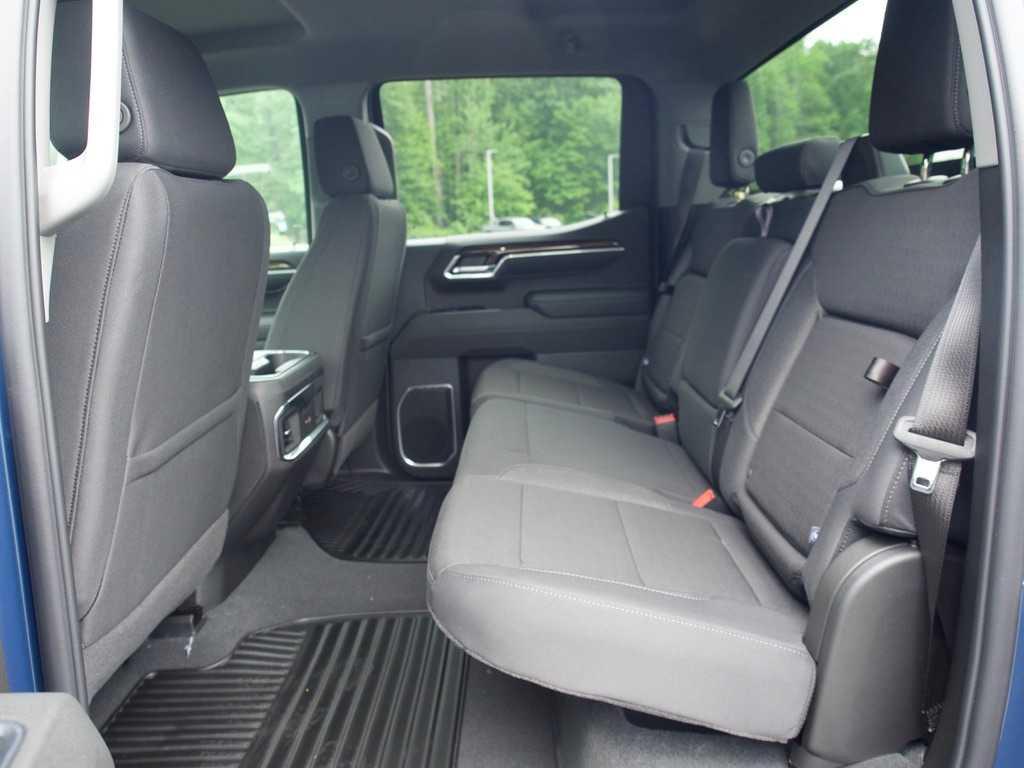 new 2026 GMC Sierra 1500 car, priced at $56,878