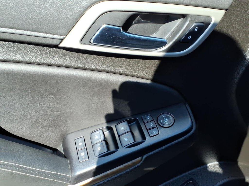 used 2020 GMC Yukon XL car, priced at $26,533