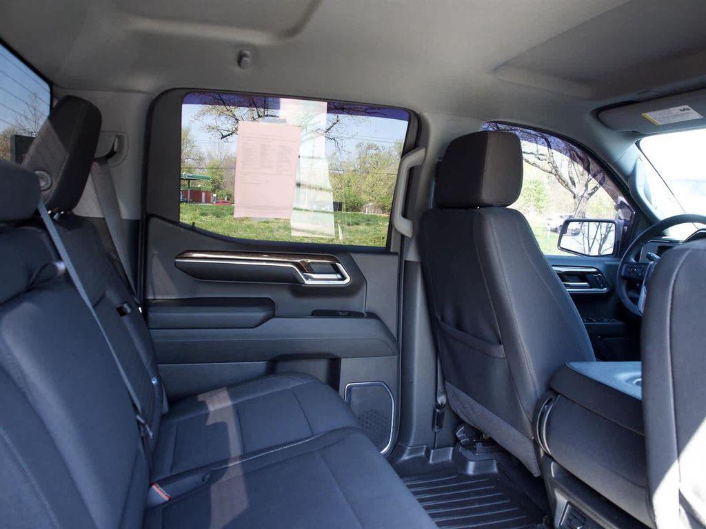 used 2024 GMC Sierra 1500 car, priced at $40,533