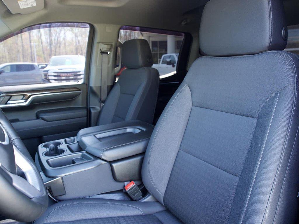 used 2024 GMC Sierra 1500 car, priced at $40,533